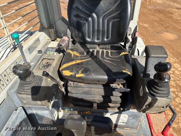 image for item DU9724 2012 Takeuchi TB153FR mini excavator