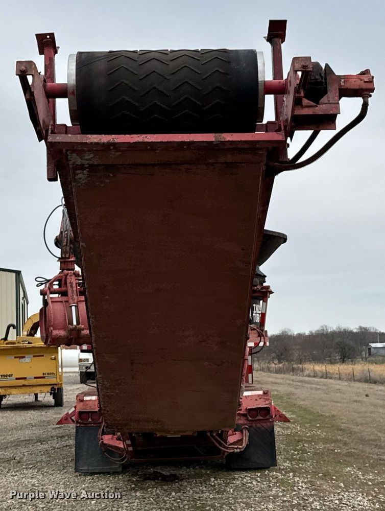 image for item DU9727 1997 Morbark 1200 tub grinder