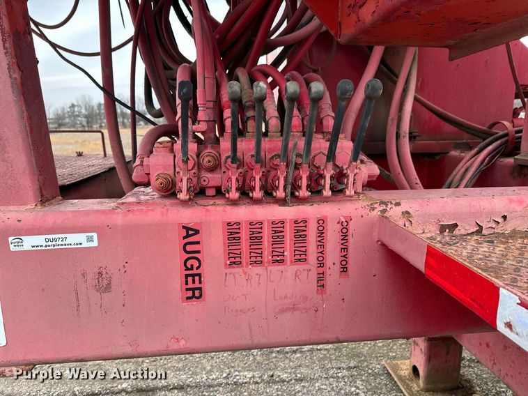 image for item DU9727 1997 Morbark 1200 tub grinder