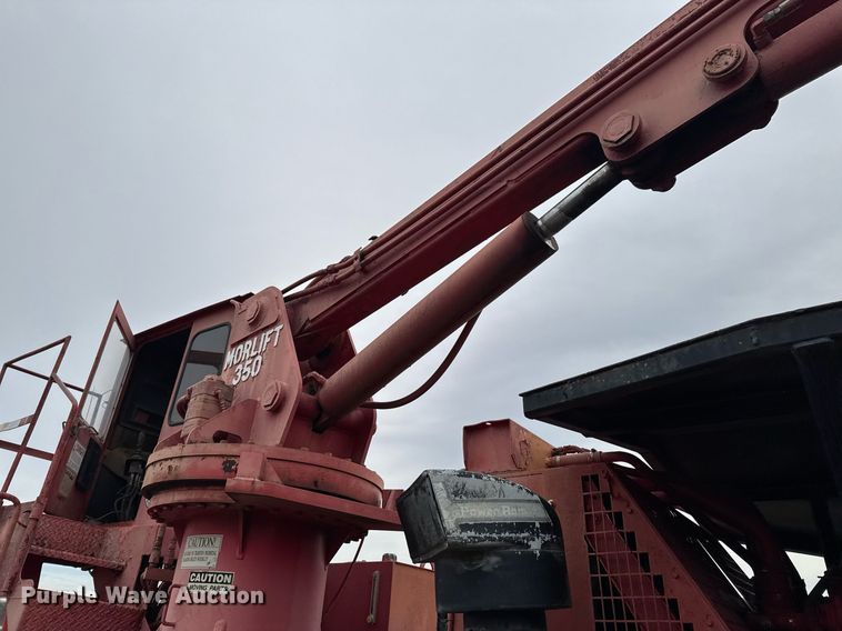 image for item DU9727 1997 Morbark 1200 tub grinder