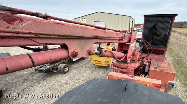 image for item DU9727 1997 Morbark 1200 tub grinder