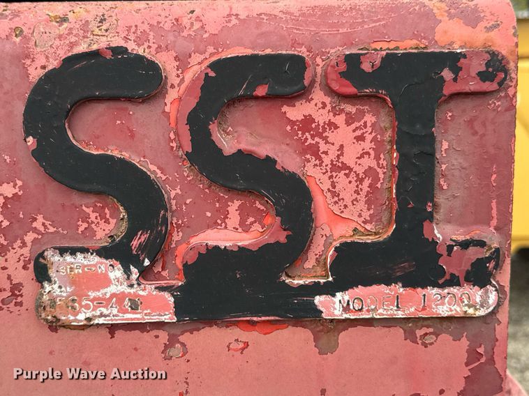 image for item DU9727 1997 Morbark 1200 tub grinder