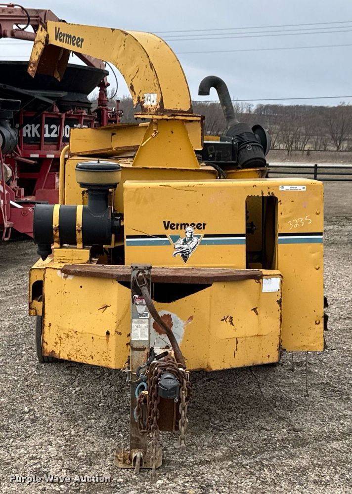 image for item DU9728 Vermeer BC1800A wood chipper
