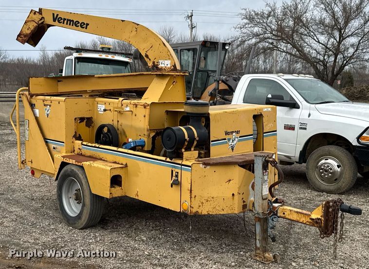 image for item DU9728 Vermeer BC1800A wood chipper