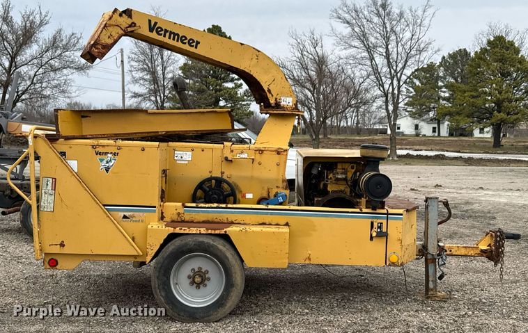 image for item DU9728 Vermeer BC1800A wood chipper