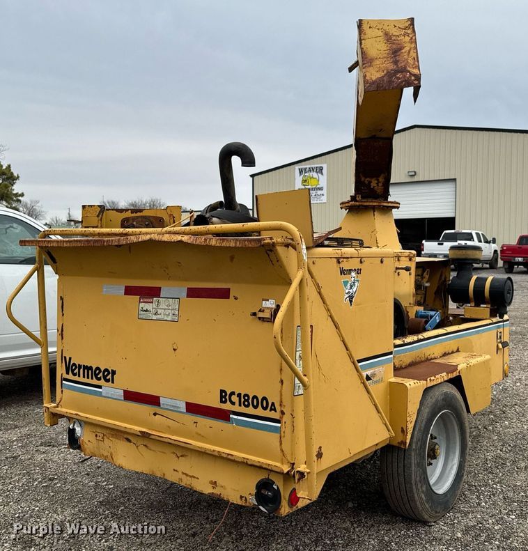 image for item DU9728 Vermeer BC1800A wood chipper