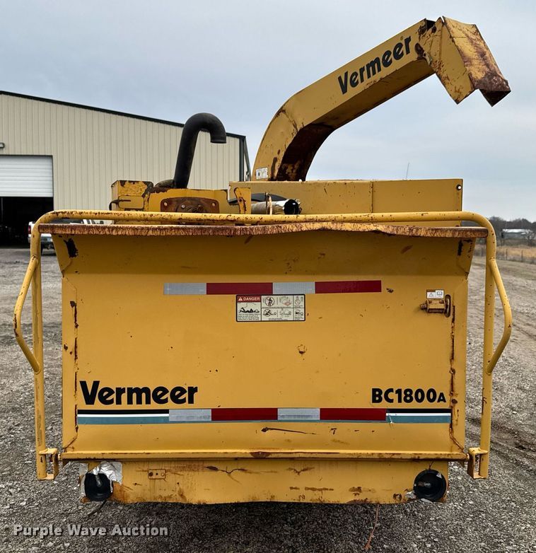 image for item DU9728 Vermeer BC1800A wood chipper