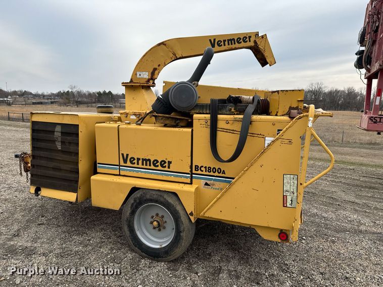 image for item DU9728 Vermeer BC1800A wood chipper