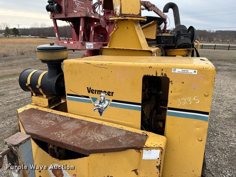 image for item DU9728 Vermeer BC1800A wood chipper