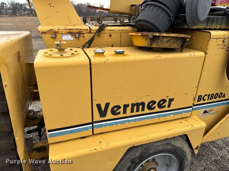 image for item DU9728 Vermeer BC1800A wood chipper