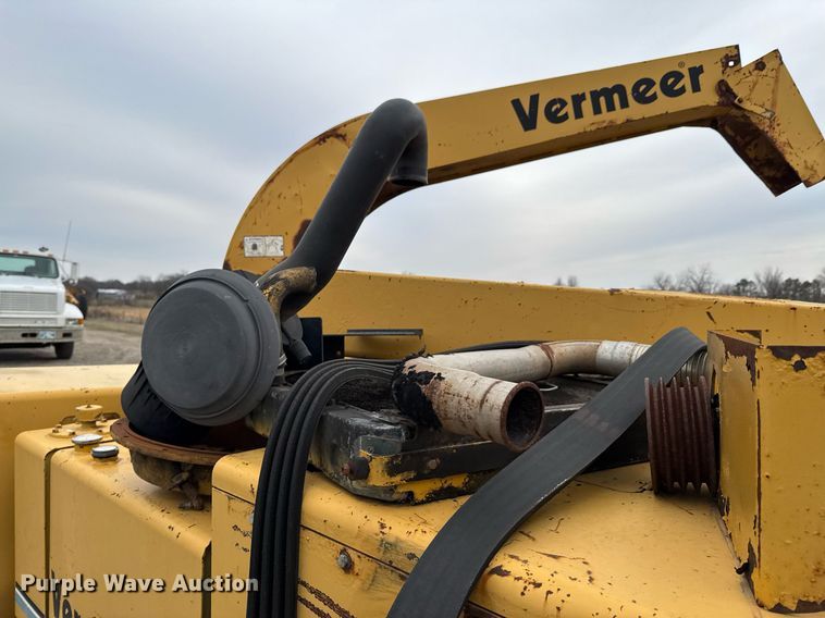image for item DU9728 Vermeer BC1800A wood chipper