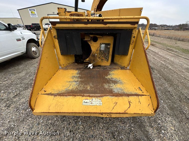 image for item DU9728 Vermeer BC1800A wood chipper