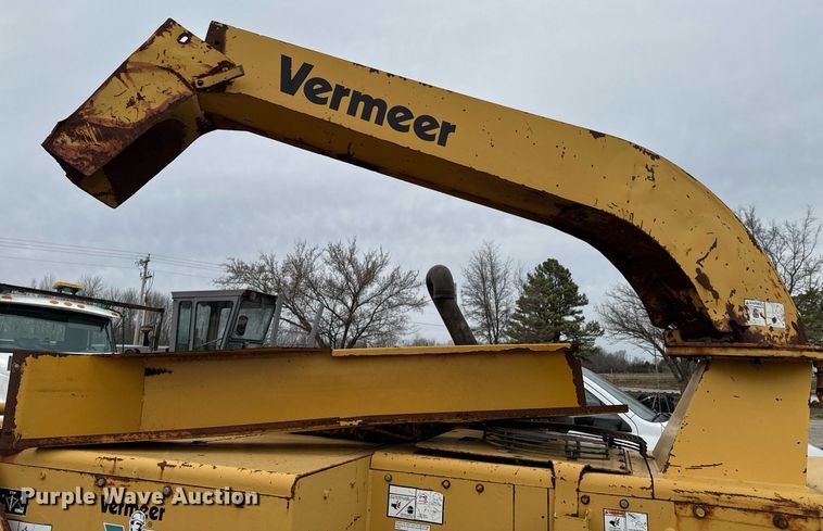 image for item DU9728 Vermeer BC1800A wood chipper