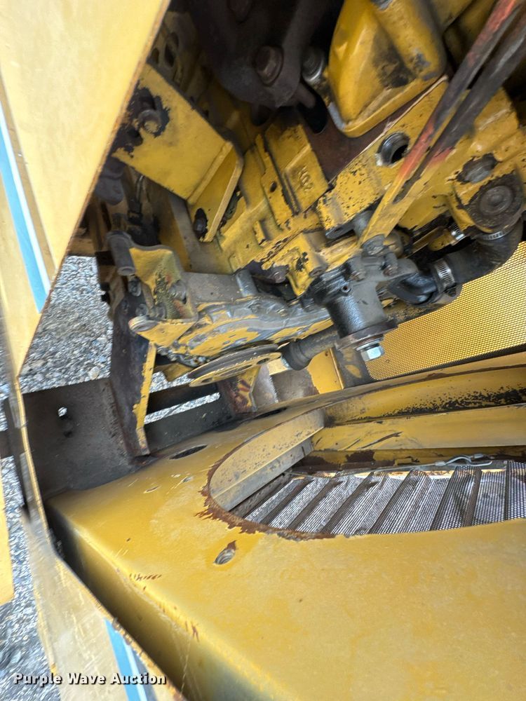 image for item DU9728 Vermeer BC1800A wood chipper