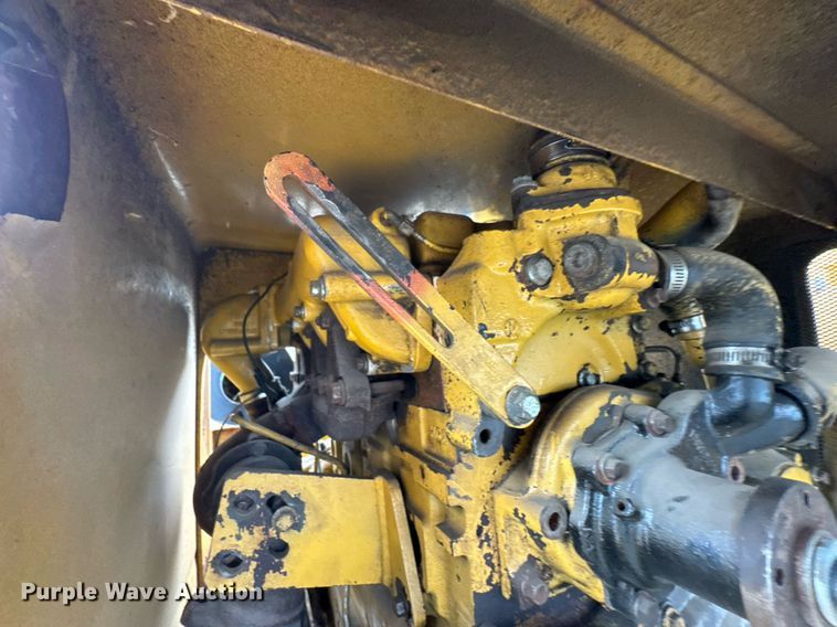 image for item DU9728 Vermeer BC1800A wood chipper