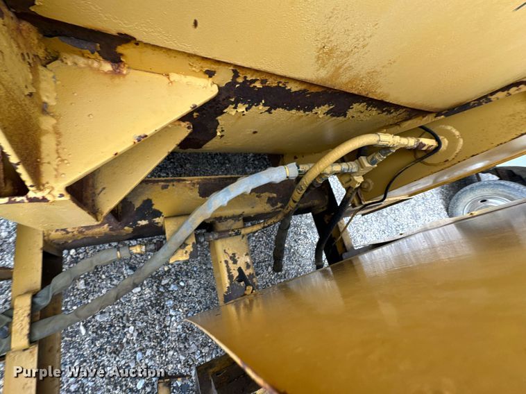 image for item DU9728 Vermeer BC1800A wood chipper