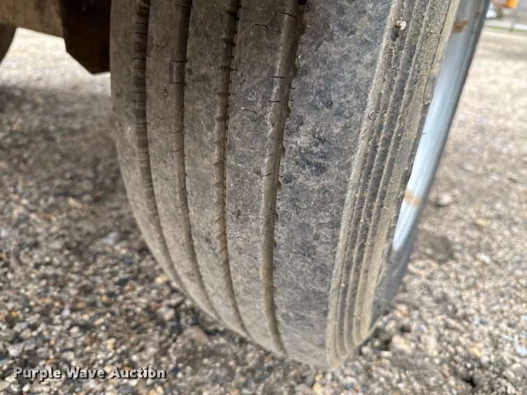 image for item DU9728 Vermeer BC1800A wood chipper