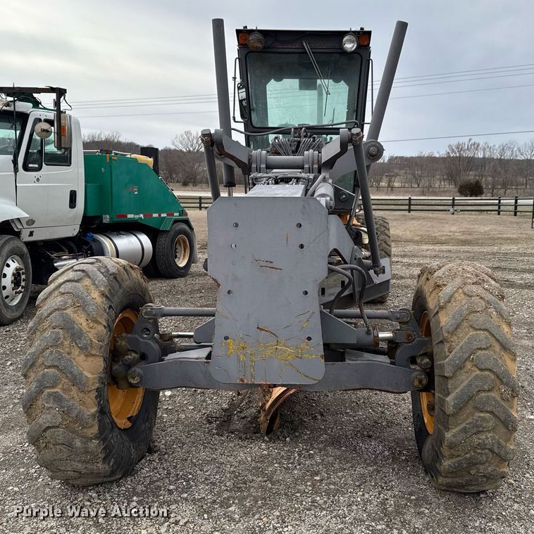 image for item DU9731 1990 Champion 710A motor grader