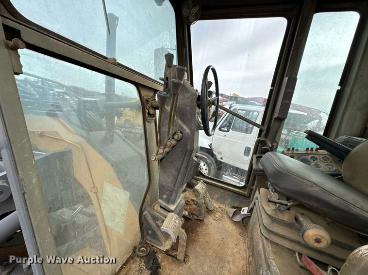 image for item DU9731 1990 Champion 710A motor grader