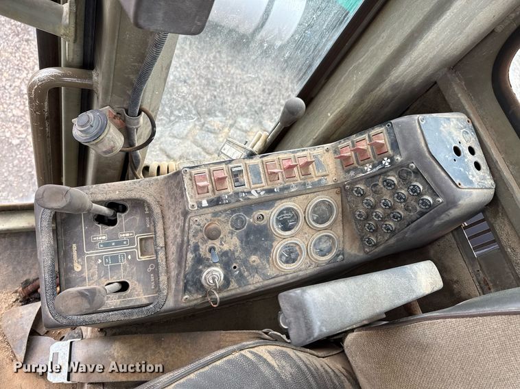 image for item DU9731 1990 Champion 710A motor grader