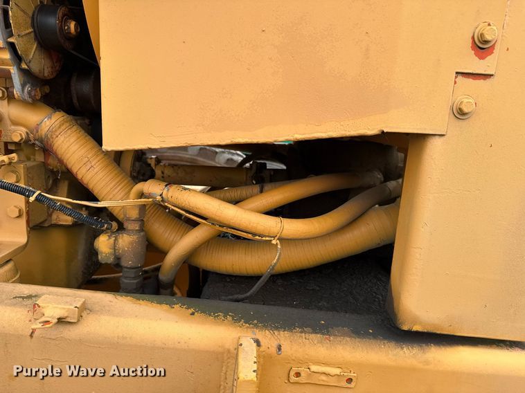 image for item DU9731 1990 Champion 710A motor grader