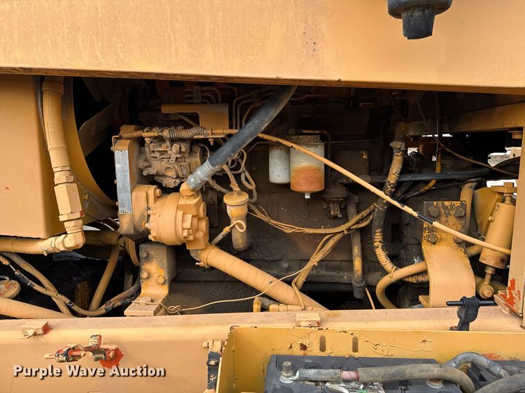 image for item DU9731 1990 Champion 710A motor grader