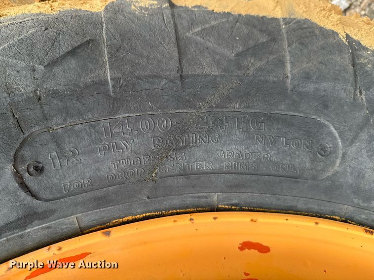 image for item DU9731 1990 Champion 710A motor grader