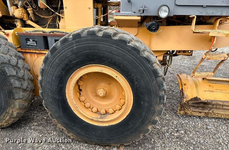 image for item DU9731 1990 Champion 710A motor grader