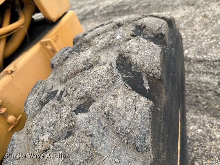 image for item DU9731 1990 Champion 710A motor grader