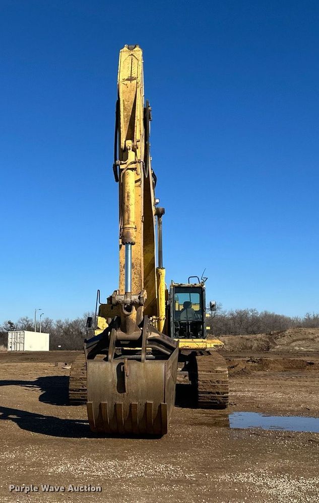 image for item DV0618 2000 Komatsu PC600 LC-6 excavator