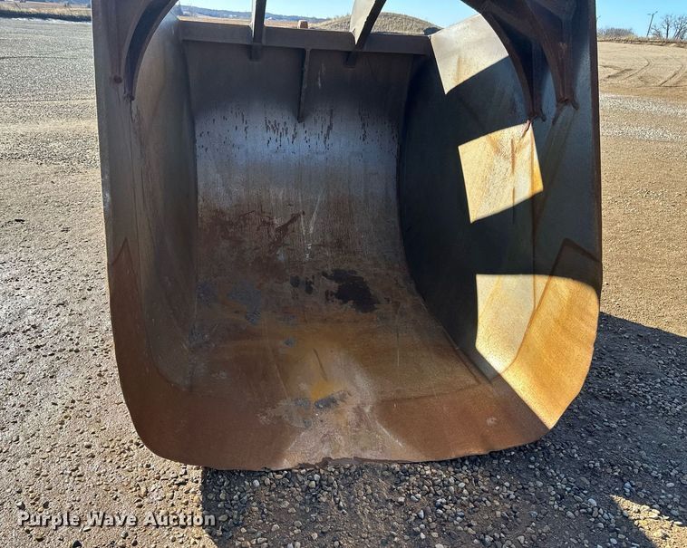 image for item DV0618 2000 Komatsu PC600 LC-6 excavator