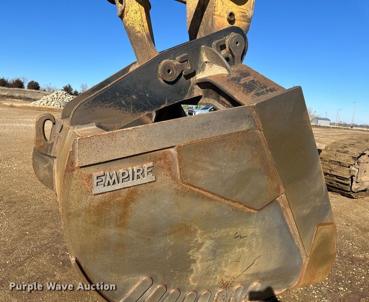 image for item DV0618 2000 Komatsu PC600 LC-6 excavator