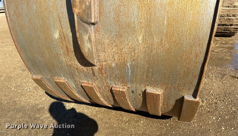 image for item DV0618 2000 Komatsu PC600 LC-6 excavator