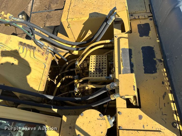 image for item DV0618 2000 Komatsu PC600 LC-6 excavator