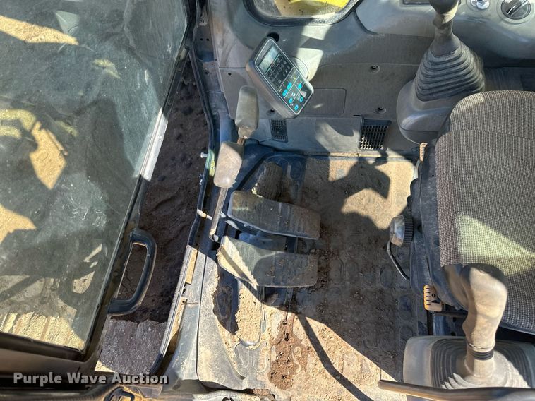 image for item DV0618 2000 Komatsu PC600 LC-6 excavator