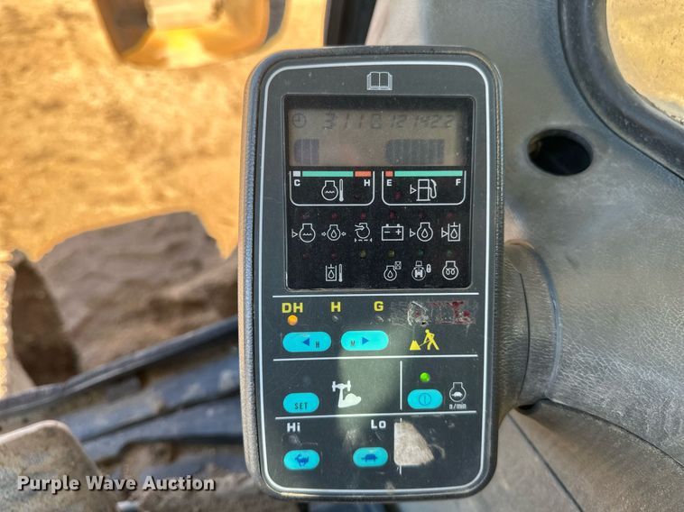 image for item DV0618 2000 Komatsu PC600 LC-6 excavator