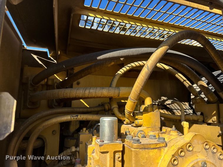 image for item DV0618 2000 Komatsu PC600 LC-6 excavator