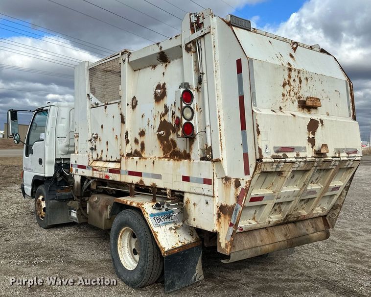 image for item DV0622 1999 Isuzu NPR HD refuse truck
