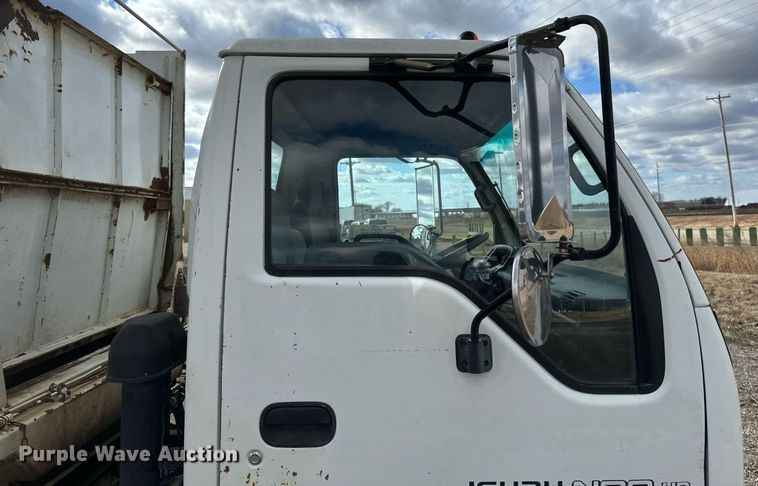 image for item DV0622 1999 Isuzu NPR HD refuse truck