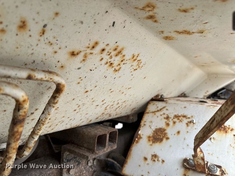 image for item DV0622 1999 Isuzu NPR HD refuse truck