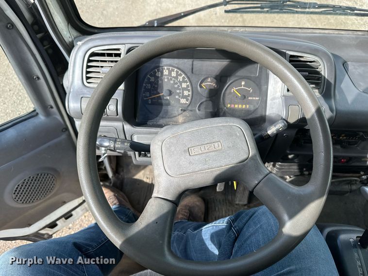 image for item DV0622 1999 Isuzu NPR HD refuse truck