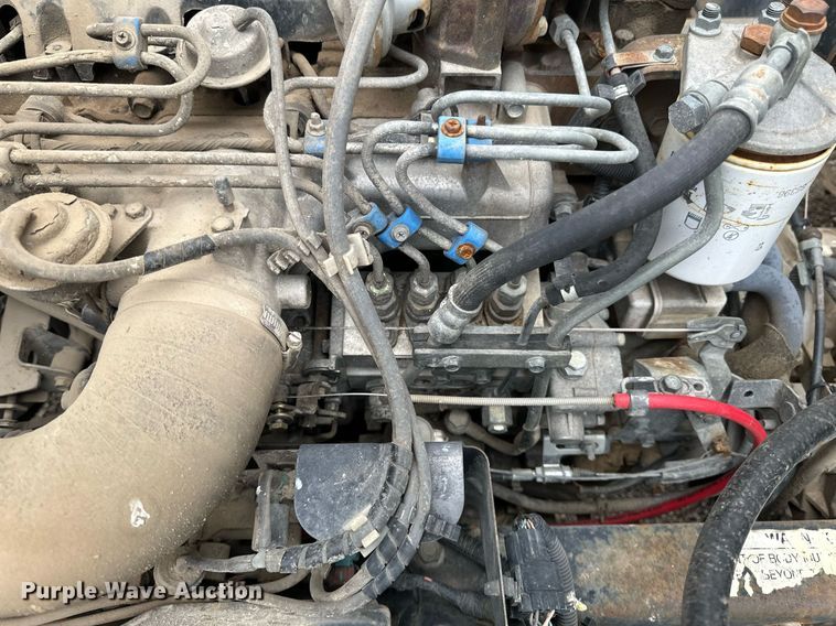 image for item DV0622 1999 Isuzu NPR HD refuse truck