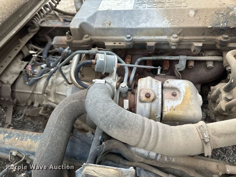 image for item DV0622 1999 Isuzu NPR HD refuse truck