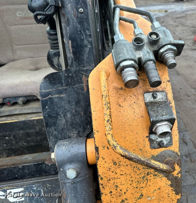 image for item DV0627 2014 Case TV380 tracked skid steer loader