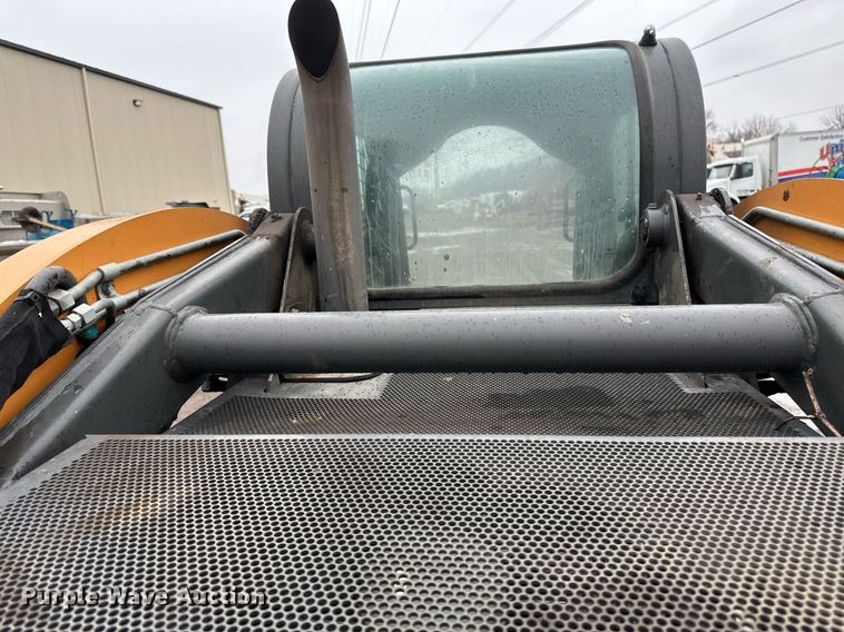 image for item DV0627 2014 Case TV380 tracked skid steer loader