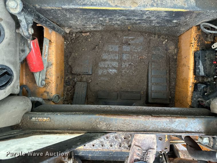 image for item DV0627 2014 Case TV380 tracked skid steer loader