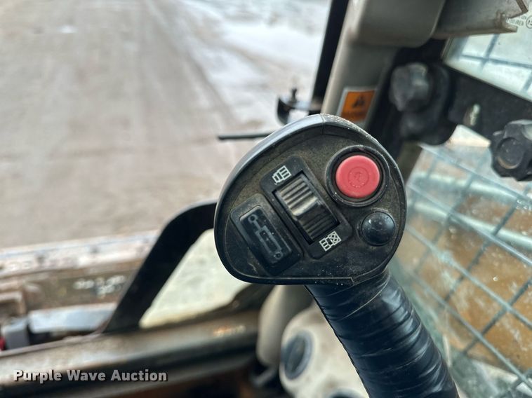 image for item DV0627 2014 Case TV380 tracked skid steer loader