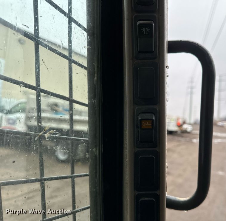 image for item DV0627 2014 Case TV380 tracked skid steer loader