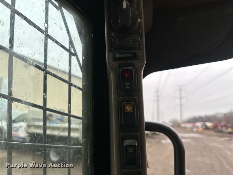 image for item DV0627 2014 Case TV380 tracked skid steer loader