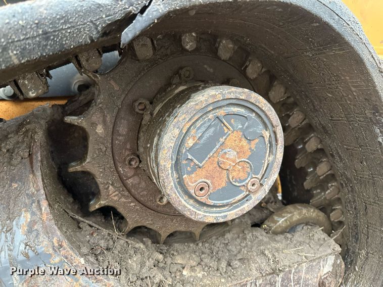 image for item DV0627 2014 Case TV380 tracked skid steer loader